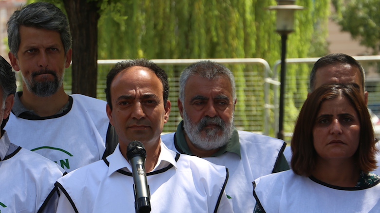 Pro-Kurdish party to take protests against Erdogan to Istanbul